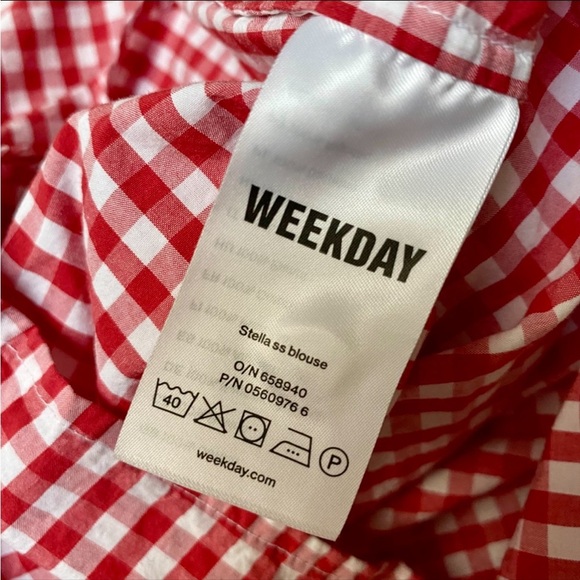 Weekday Stella Gingham Blouse XS Red White Check Cropped Boxy Cotton Shirt - Picture 13 of 14